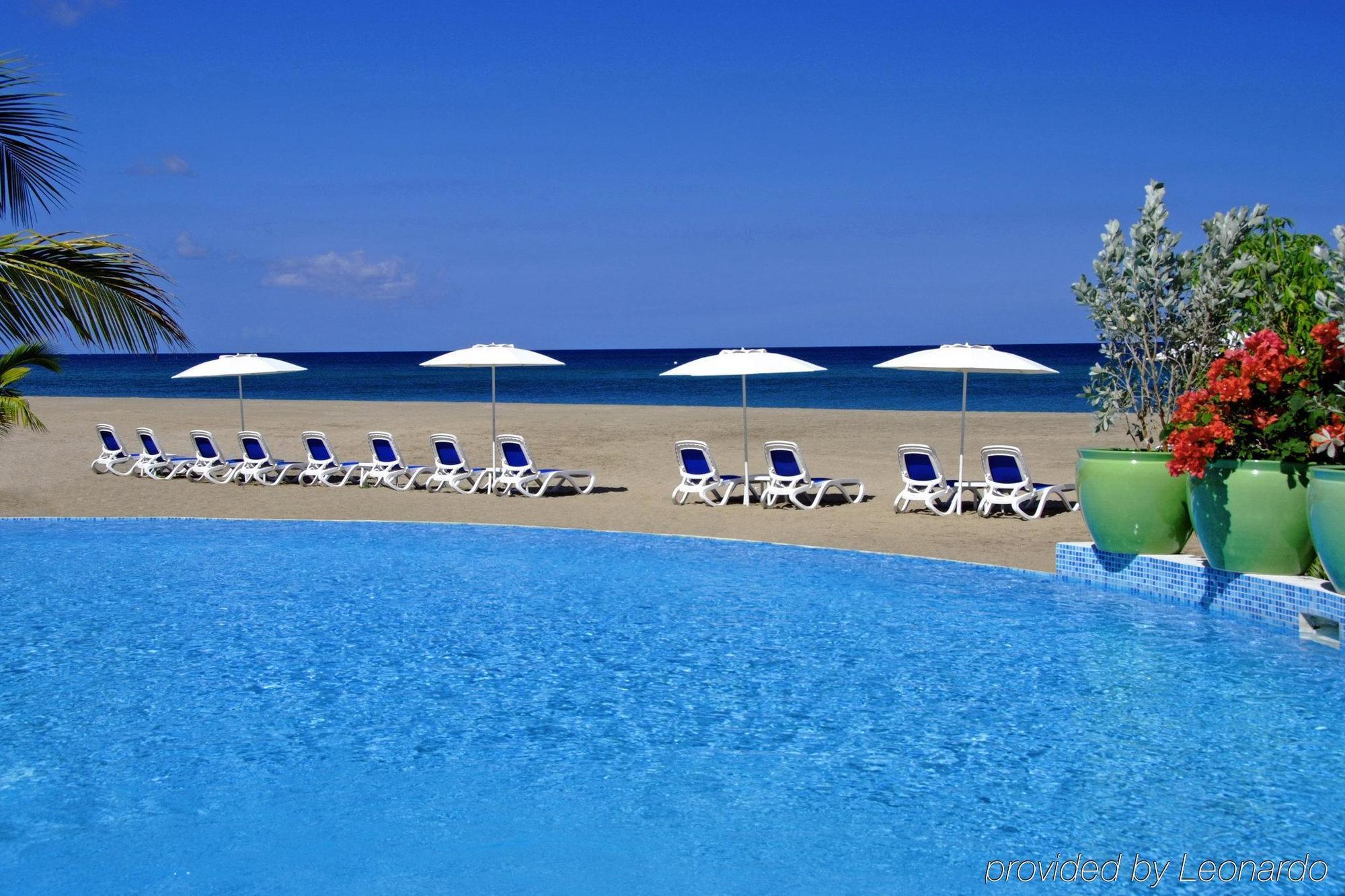 Saint Thomas Lowland Nelson Spring Beach Resort المظهر الخارجي الصورة